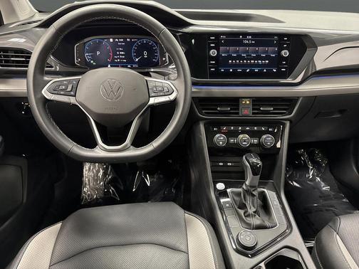 2024 Volkswagen Taos 1.5T SEL