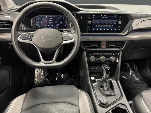 2024 Volkswagen Taos 1.5T SEL