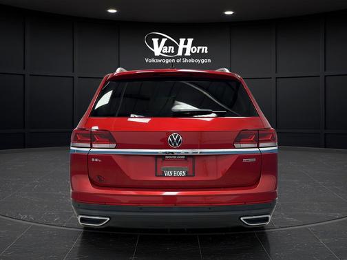 Red Metallic 2022 Volkswagen Atlas 2.0T SEL
