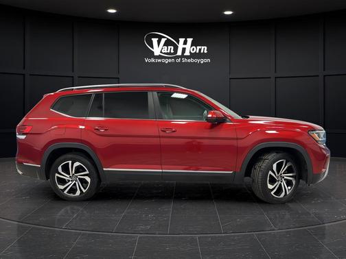 Red Metallic 2022 Volkswagen Atlas 2.0T SEL