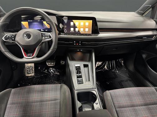 2022 Volkswagen Golf GTI 2.0T SE DSG