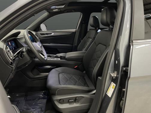 2024 Volkswagen Atlas Cross Sport 2.0T SE w/Technology 4MOTION