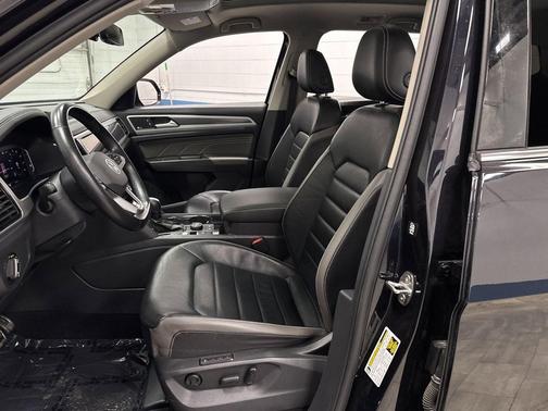 2022 Volkswagen Atlas 3.6L SEL Premium