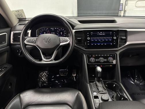 2022 Volkswagen Atlas 3.6L SEL Premium