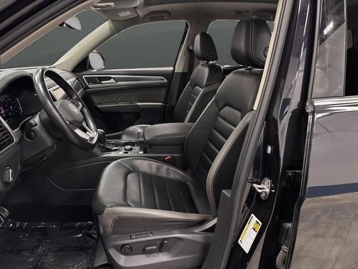 2022 Volkswagen Atlas 3.6L SEL Premium