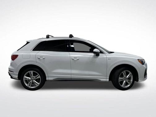 2020 Audi Q3 45 S line Premium