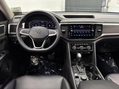 2023 Volkswagen Atlas 3.6L SE w/Technology