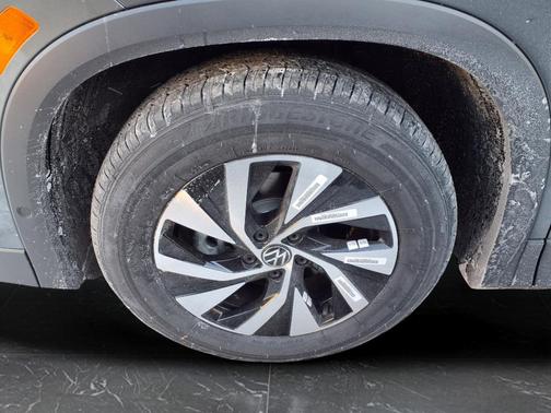 platinum gray metallic 2026 Volkswagen Tiguan 2.0T S