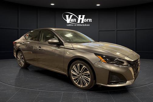 Gun Metallic 2023 Nissan Altima 2.5 SL
