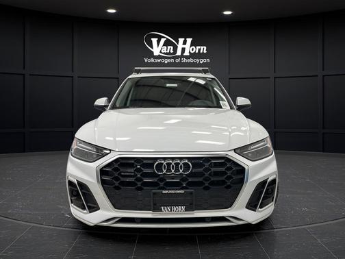 Glacier White Metallic 2025 Audi Q5 55 S line Premium Plus