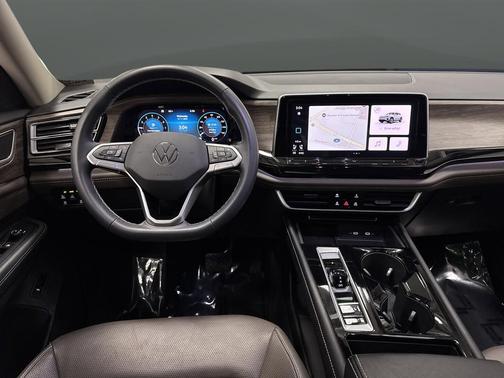2024 Volkswagen Atlas 2.0T SEL