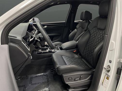 2023 Audi SQ5 3.0T Premium Plus