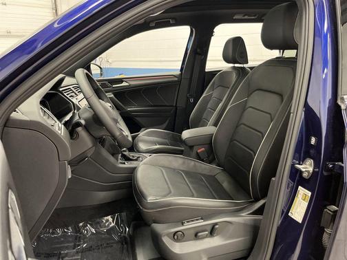 2022 Volkswagen Tiguan 2.0T SEL R-Line 4MOTION