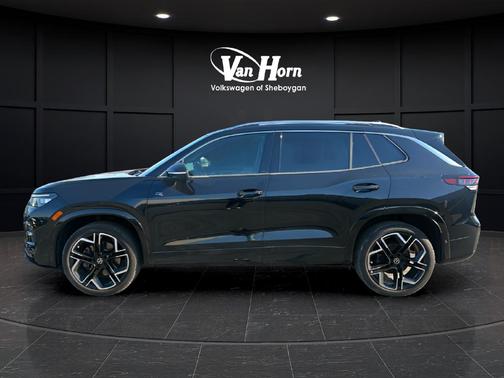 Deep Black Pearl 2025 Volkswagen Tiguan 2.0T SEL R-Line 4MOTION