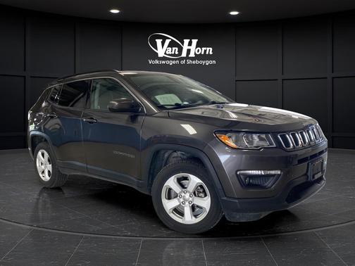 Granite Crystal Metallic Clearcoat 2021 Jeep Compass Latitude