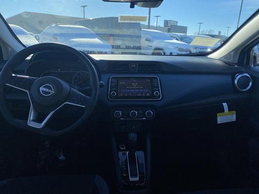 2025 Nissan Versa 1.6 SV