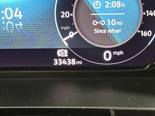 2025 Volkswagen Atlas Cross Sport 2.0T SE w/Technology 4MOTION