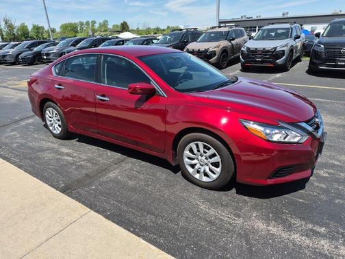 Scarlet Ember 2018 Nissan Altima 2.5 S