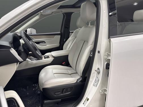 2025 Mazda CX-90 PHEV Premium Plus