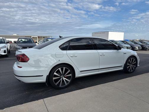 2018 Volkswagen Passat 3.6L V6 GT