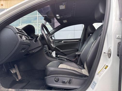 2018 Volkswagen Passat 3.6L V6 GT