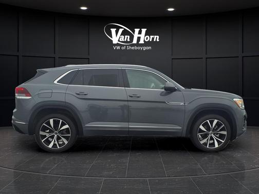 2024 Volkswagen Atlas Cross Sport 2.0T SEL Premium