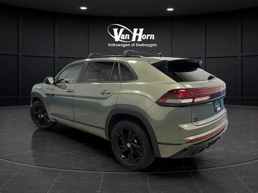 Green Pearl 2025 Volkswagen Atlas Cross Sport 2.0T SEL