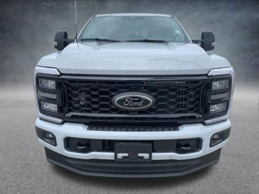 2025 Ford F-350 Lariat Super Duty