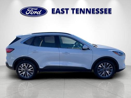 2021 Ford Escape Titanium Hybrid