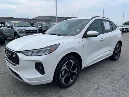 2023 Ford Escape ST-Line Select
