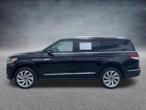 2023 Lincoln Navigator Reserve