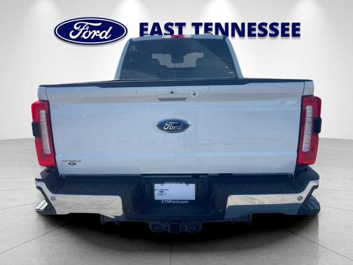 White Metallic 2026 Ford F-350 Lariat Super Duty