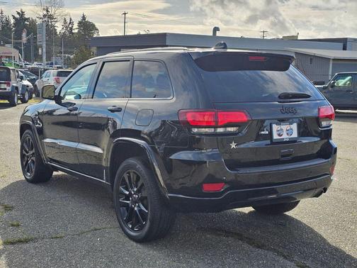 2017 Jeep Grand Cherokee Altitude
