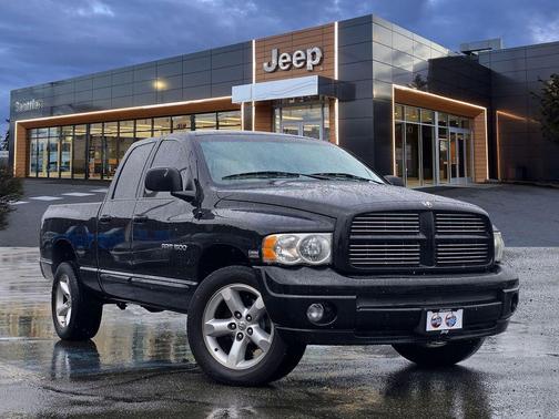 Black Clearcoat 2005 Dodge Ram 1500 SLT Quad Cab