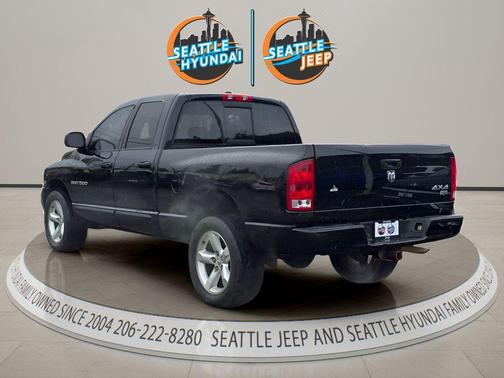 Black Clearcoat 2005 Dodge Ram 1500 SLT Quad Cab