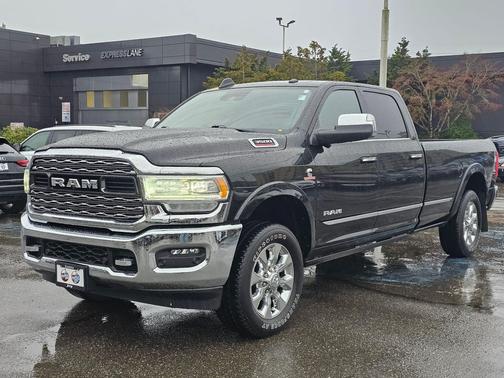 2022 RAM 3500 Limited Crew Cab 4x4 8' Box