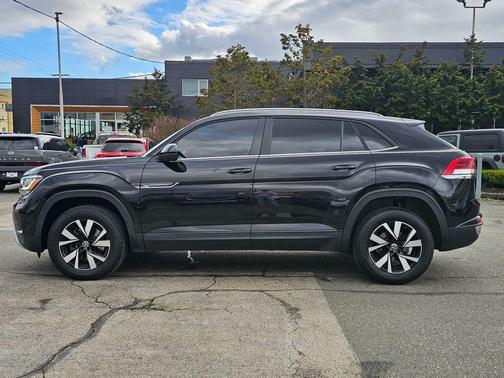 Deep Black 2020 Volkswagen Atlas Cross Sport 2.0T SE