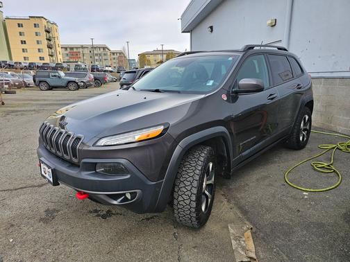 Granite Crystal Metallic Clearcoat 2015 Jeep Cherokee Trailhawk