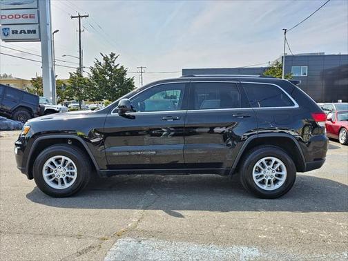 2020 Jeep Grand Cherokee Laredo