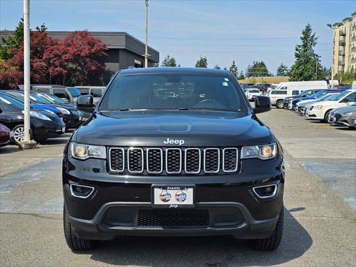 2020 Jeep Grand Cherokee Laredo
