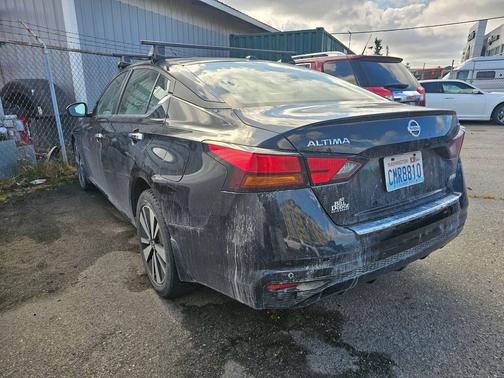 2021 Nissan Altima 2.5 SV
