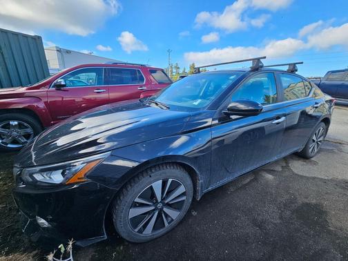 2021 Nissan Altima 2.5 SV