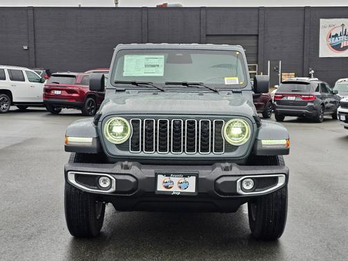 2026 Jeep Wrangler 4-Door Sahara 4x4