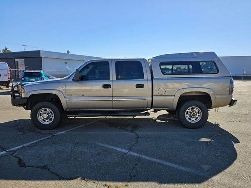 2003 GMC Sierra 2500 SLE H/D Crew Cab
