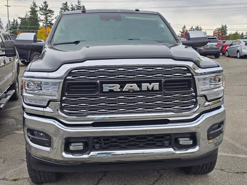 2020 RAM 3500 Limited Crew Cab 4x4 8' Box