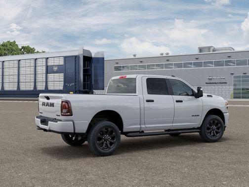 Bright White Clearcoat 2026 RAM 2500 Big Horn Crew Cab 4x4 6'4' Box