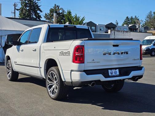 2025 RAM 1500 ST