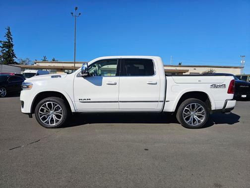 2025 RAM 1500 ST
