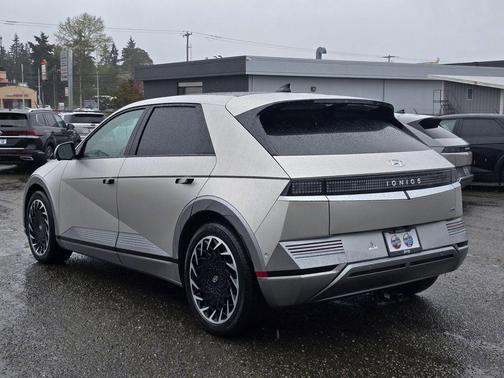 Gravity Gold (Matte Gold) 2023 Hyundai IONIQ 5 Limited