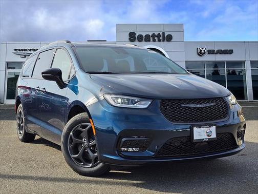 2025 Chrysler Pacifica Hybrid Premium S Appearance Pkg